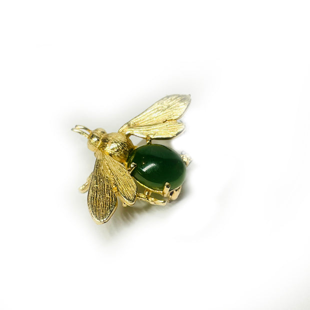 Classic 14K Yellow Gold Jade Bee Brooch