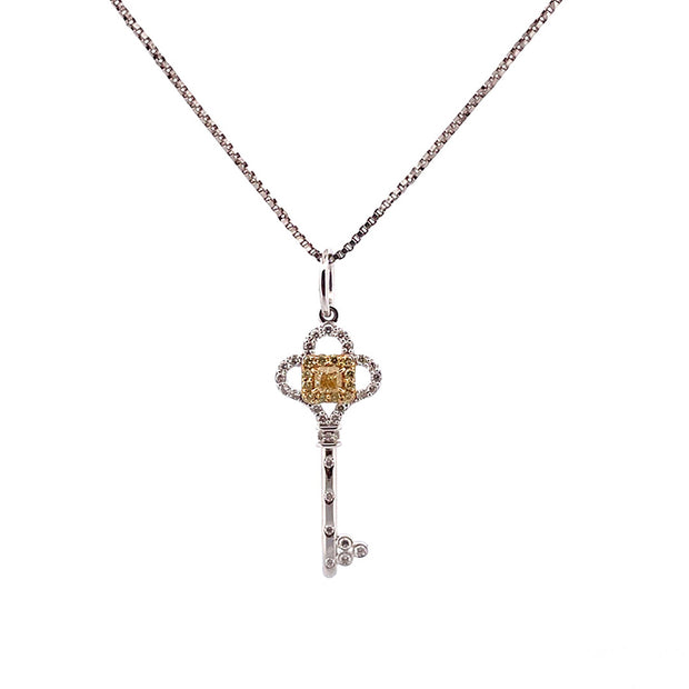 Exquisite 18k White Gold Natural Diamond Key Necklace