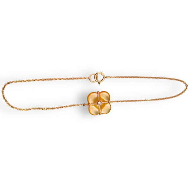 Golden Mother Of Pearl Clover Natural Diamond Bracelet 18K Gold