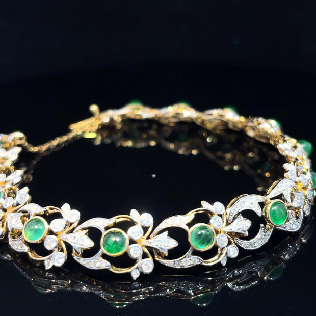 18k Yellow Gold Exquisite Emerald and Diamond Bracelet