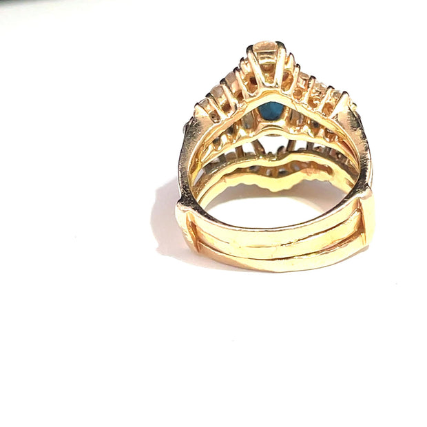 14k Yellow Gold Diamond & Oval Sapphire Ring