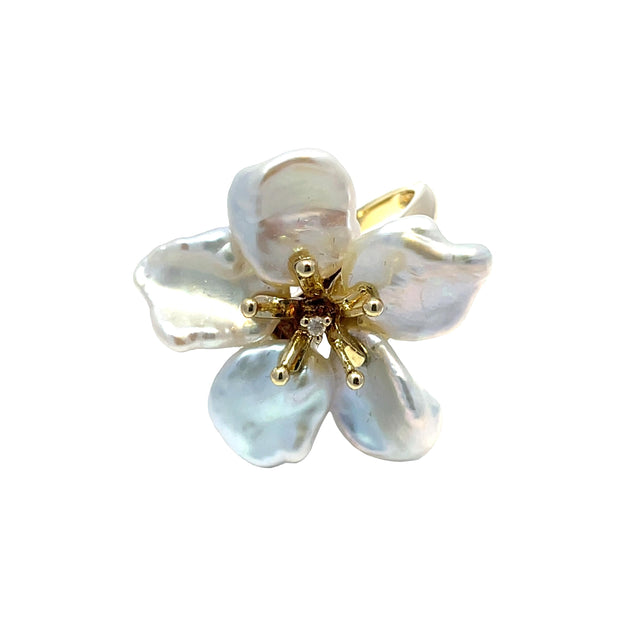 14k Yellow Gold Ring with Natural Freshwater Pearl Petals & Diamond Center