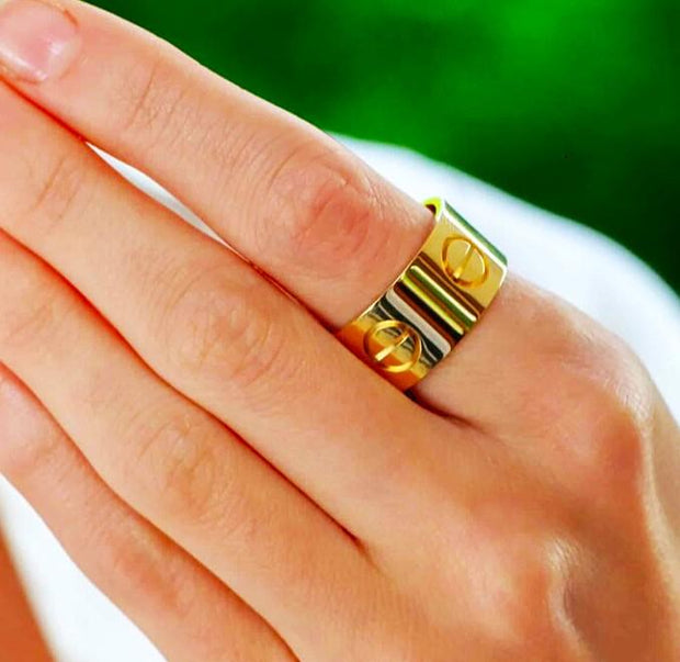 CARTIER Love Large 18k Yellow Gold Ring