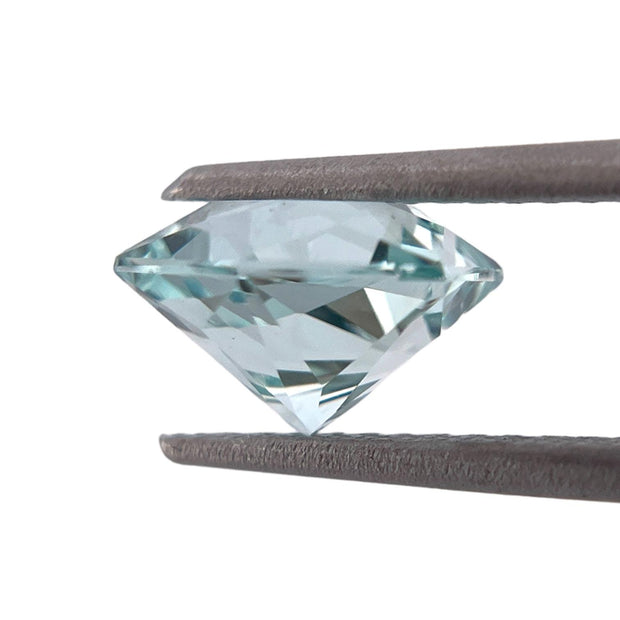 Oceanic Elegance: 1.94 Carat Aquamarine