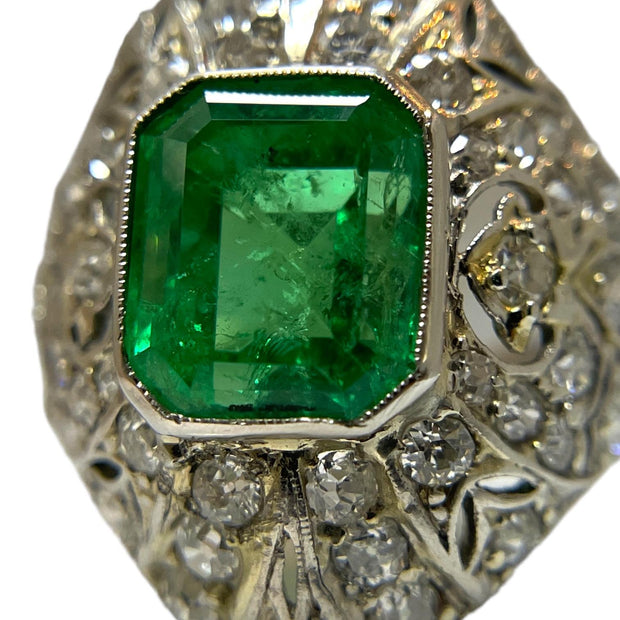 GIA Certified Colombian Emerald Art Deco Ring: A 1930s Platinum Treasure