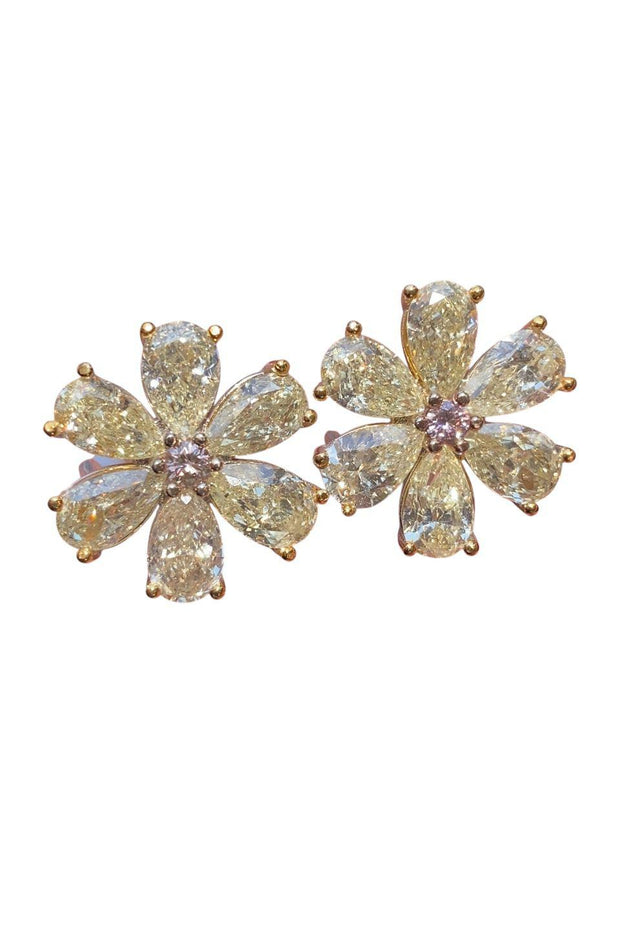 12.72 Carat Flower 18K "Rêves de Marguerite" Natural Fancy Color Diamond Earing