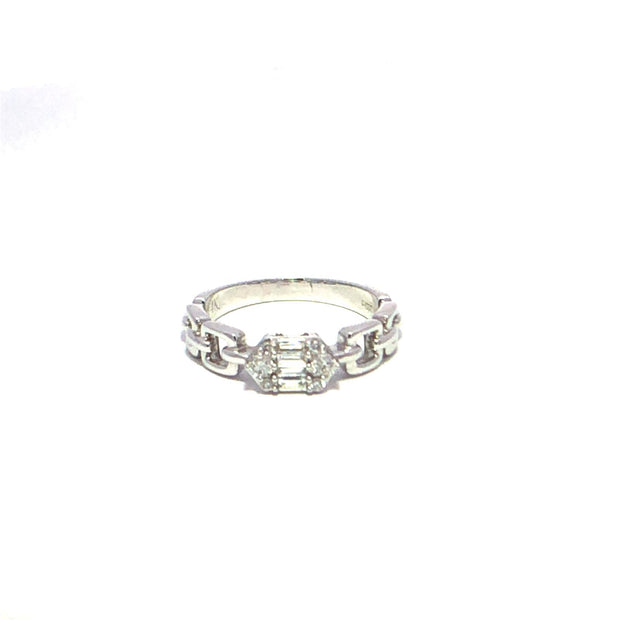 Chain Link Diamond Cluster Ring