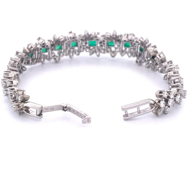 Exquisite 18K White Gold Bracelet with Emeralds and Natural Diamonds