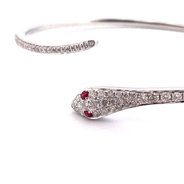 Stunning 18k White Gold Detailed Snake Natural Diamond Bracelet