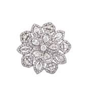 Exquisite 18k White Gold Diamond Flower-Shaped Leaf Cluster Ring