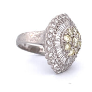 Exquisite Platinum Diamond Ring