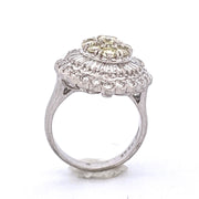 Exquisite Platinum Diamond Ring