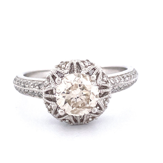 Exquisite 18k White Gold Diamond Ring