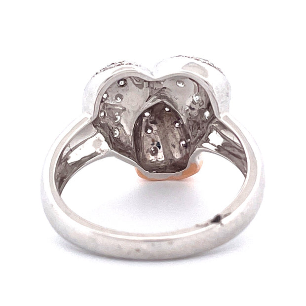 Exquisite 18k White Gold Diamond Heart Ring