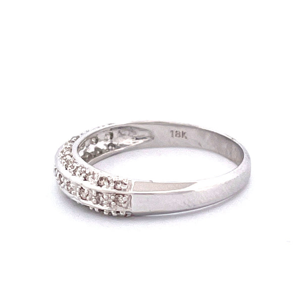 Elegant 18k White Gold Natural Diamond Ring