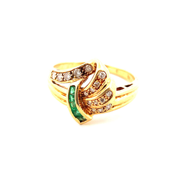18K Yellow Gold Natural Diamond Ring