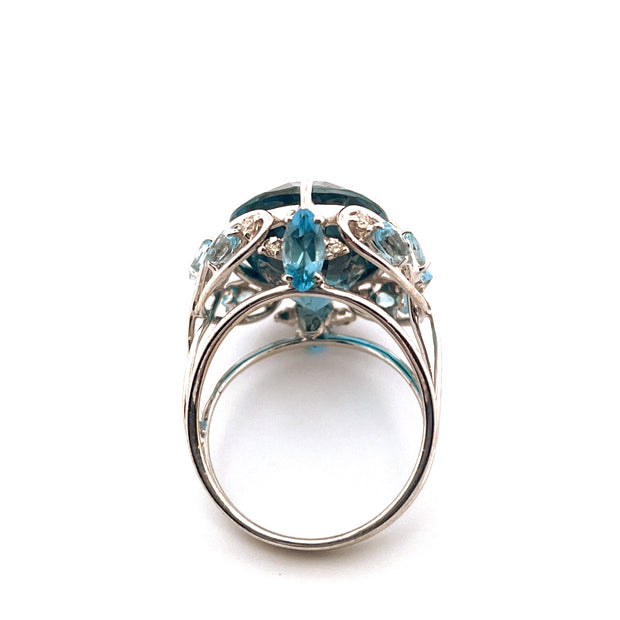 Elegant 18k White Gold Blue Topaz Natural Diamond Ring