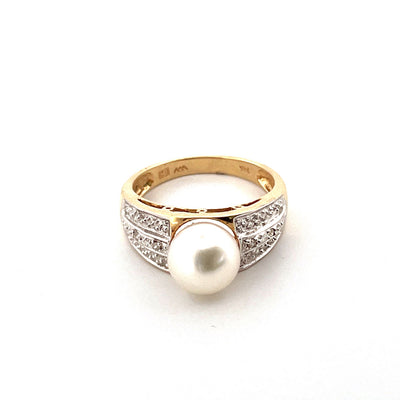 Classic 14k Yellow Gold Pearl and Diamond Ring