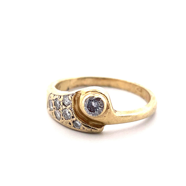Exquisite 14k Yellow Gold and Natural Diamond Ring